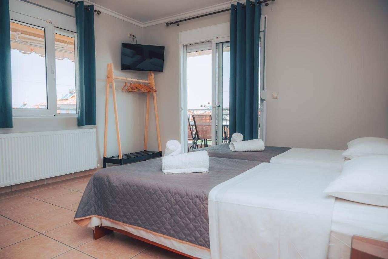 Dionysos Rooms Olympiakí Aktí Buitenkant foto