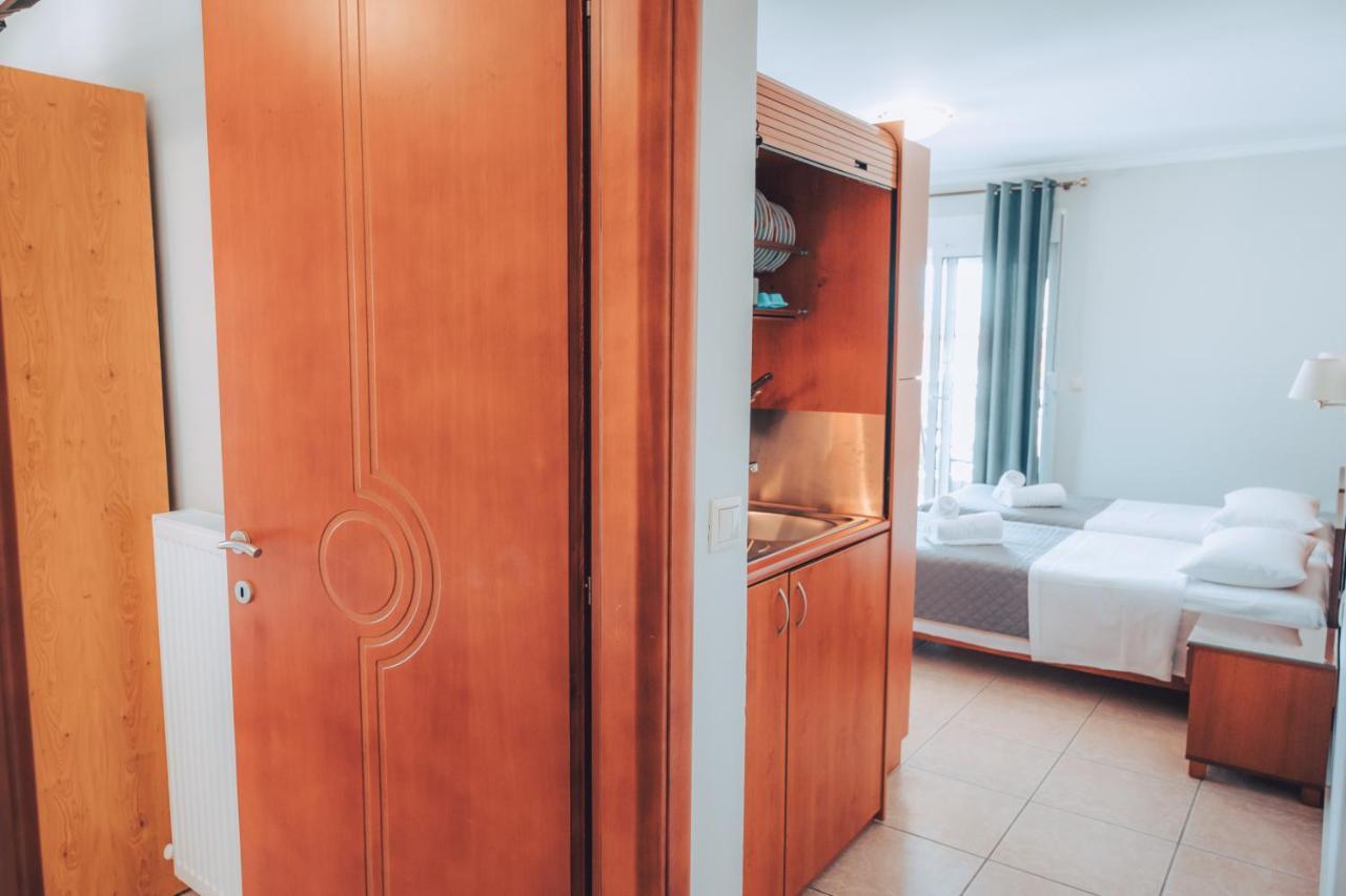 Dionysos Rooms Olympiakí Aktí Buitenkant foto